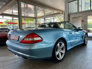 Image 11/19 of Mercedes-Benz SL 500 (2008)