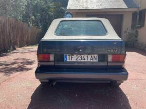 Image 36/39 de Volkswagen Golf I Cabrio GLi 1.8 (1990)