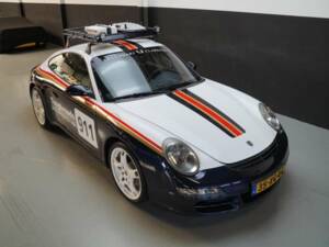 Image 20/50 de Porsche 911 Carrera (2005)