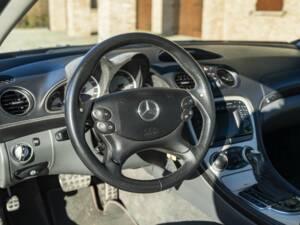 Imagen 25/50 de Mercedes-Benz SL 55 AMG (2002)