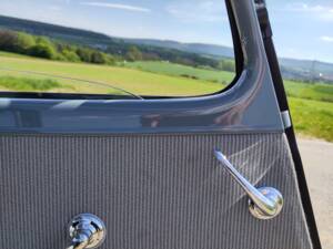 Image 17/34 of Citroën Traction Avant 11 BL (1955)