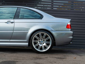 Image 15/56 of BMW M3 (2004)