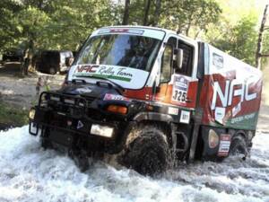 Image 9/10 of Mercedes-Benz Unimog 405 Rallye (2004)