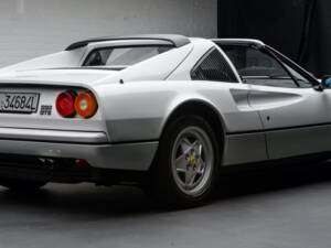 Bild 29/34 von Ferrari 328 GTS (1988)