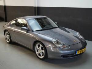 Afbeelding 2/50 van Porsche 911 Carrera (2001)