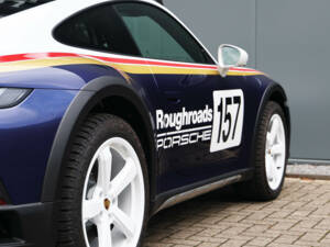 Image 34/74 of Porsche 911 Dakar (2023)