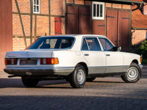 Bild 13/44 von Mercedes-Benz 500 SEL (1984)