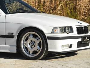 Image 32/50 of BMW 318 (1994)