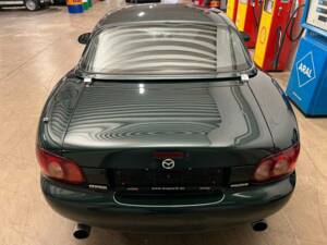 Imagen 13/15 de Mazda MX-5 1.6 (2001)