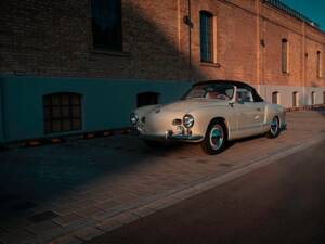 Immagine 28/69 di Volkswagen Karmann Ghia 1200 (1958)