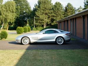 Image 13/18 de Mercedes-Benz SLR McLaren (2005)