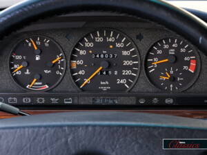 Bild 8/16 von Mercedes-Benz 300 SE (1990)