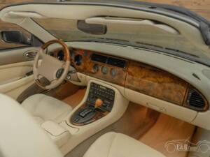 Bild 13/19 von Jaguar XK8 4.0 (1997)