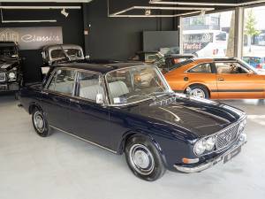 Image 14/48 of Lancia Flavia 2000 (1970)