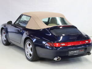 Image 6/30 of Porsche 911 Carrera (1997)