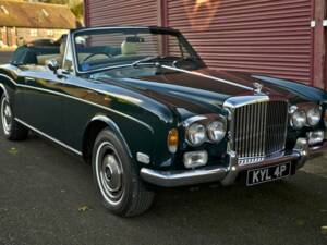 Bild 4/50 von Bentley Corniche I (1975)