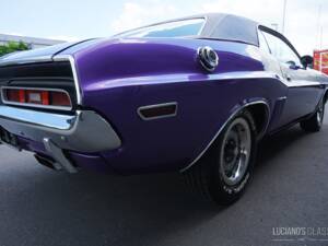 Image 28/59 of Dodge Challenger R&#x2F;T (1971)