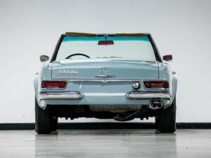 Image 7/24 de Mercedes-Benz 230 SL (1966)