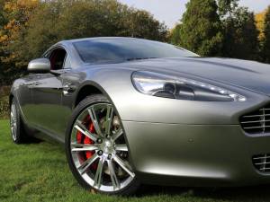 Bild 41/80 von Aston Martin Rapide (2012)