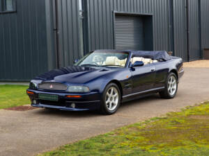 Immagine 65/99 di Aston Martin V8 Volante (1999)