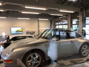 Imagen 31/96 de Porsche 911 Carrera (1996)