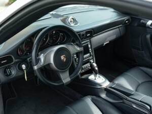 Image 35/50 of Porsche 911 Carrera (2009)