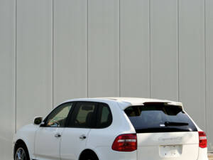 Bild 31/49 von Porsche Cayenne GTS (2009)
