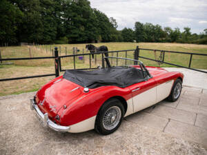 Imagen 11/39 de Austin-Healey 3000 Mk II (BJ7) (1963)