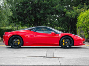 Image 5/50 of Ferrari 458 Italia (2012)