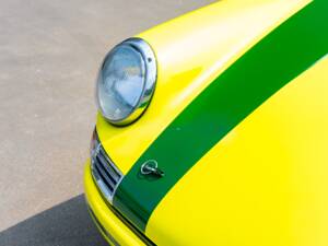 Image 2/40 of Porsche 911 2.0 (1968)