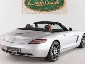 Image 11/48 of Mercedes-Benz SLS AMG Roadster (2012)