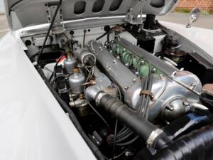 Image 87/91 of Jaguar XK 150 OTS (1958)