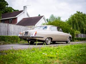 Image 24/40 of Jaguar Mk X 3.8 (1963)