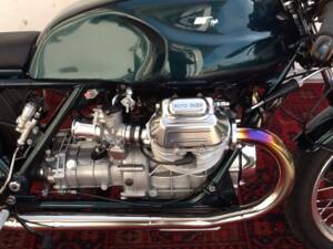 Motor mit Vergaser