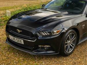 Bild 13/50 von Ford Mustang GT 5.0 V8 (2015)