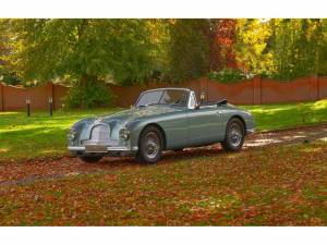 Immagine 29/50 di Aston Martin DB 2 Vantage DHC (1952)