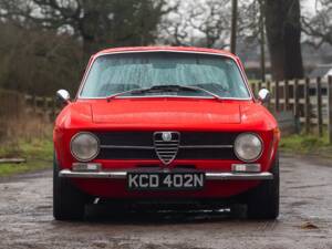 Image 6/31 of Alfa Romeo Giulia 1600 GT Junior (1974)