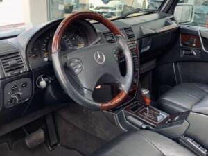 Image 8/16 of Mercedes-Benz G 400 CDI (SWB) (2001)