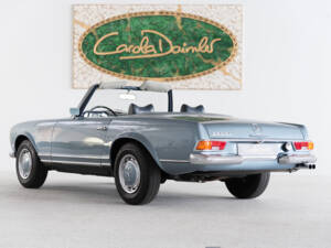 Image 8/48 of Mercedes-Benz 280 SL (1968)