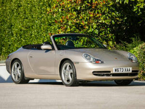 Imagen 1/27 de Porsche 911 Carrera 4 (2000)