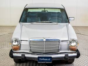 Image 29/50 of Mercedes-Benz 240 D (1976)