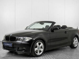 Image 1/50 de BMW 125i (2009)