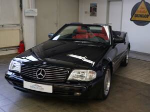 Imagen 6/41 de Mercedes-Benz SL 500 (1997)