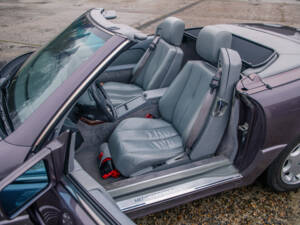 Image 15/31 of Mercedes-Benz 500 SL (1992)