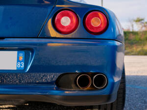 Image 30/72 of Ferrari 550 Maranello (2000)