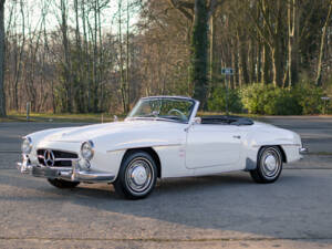 Image 6/42 de Mercedes-Benz 190 SL (1961)