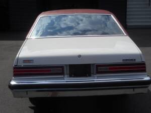 Image 4/23 of Buick Skylark Coupe (1976)