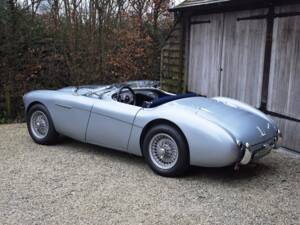 Image 21/39 of Austin-Healey 100&#x2F;4 (BN1) (1954)