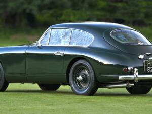 Image 11/50 of Aston Martin DB 2&#x2F;4 Mk II (1955)