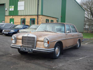 Image 2/17 of Mercedes-Benz 280 SE 3,5 (1972)